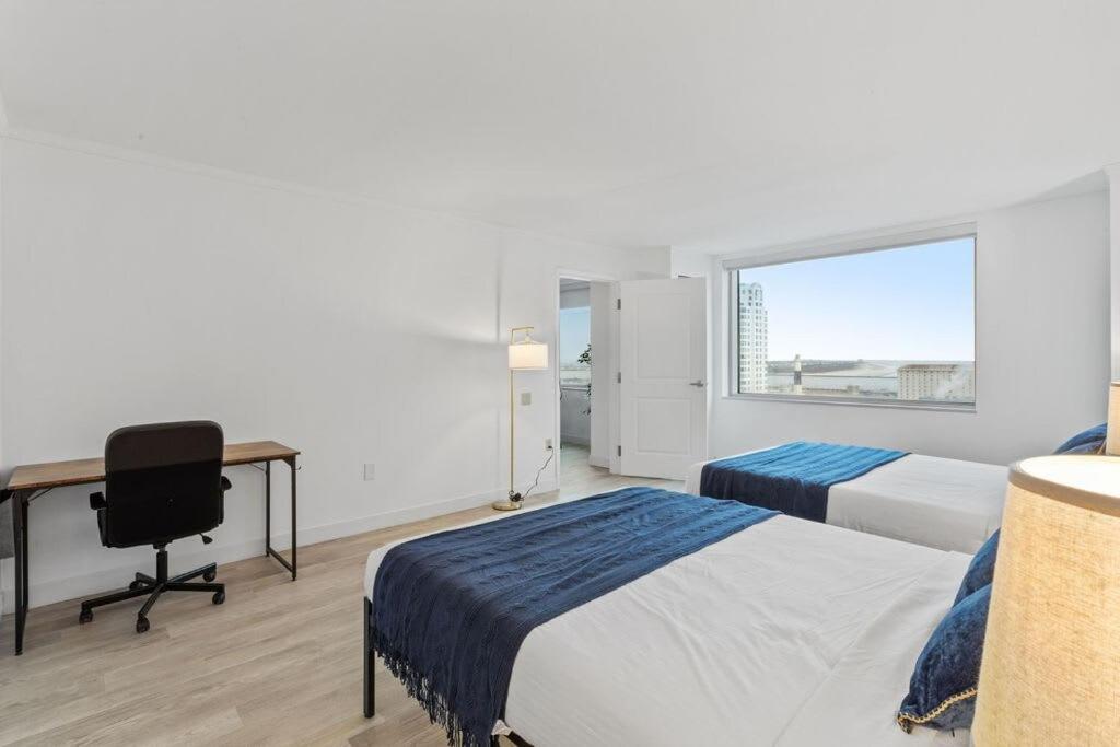 2br 3ba On The Boardwalk Cozysuites Appartement