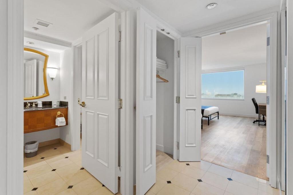 2br 3ba On The Boardwalk Cozysuites Atlantic City